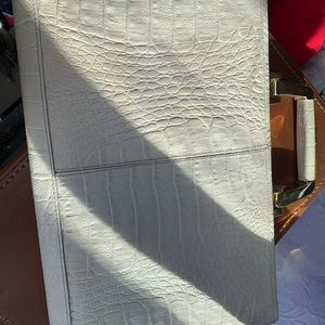 Beautiful Vintage italian purse - leather